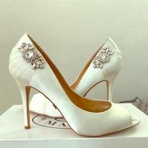 Badgley Mischka white satin pumps